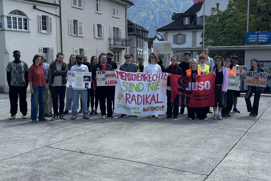 Kundgebung Nothilfeunterkunft Kaltbach