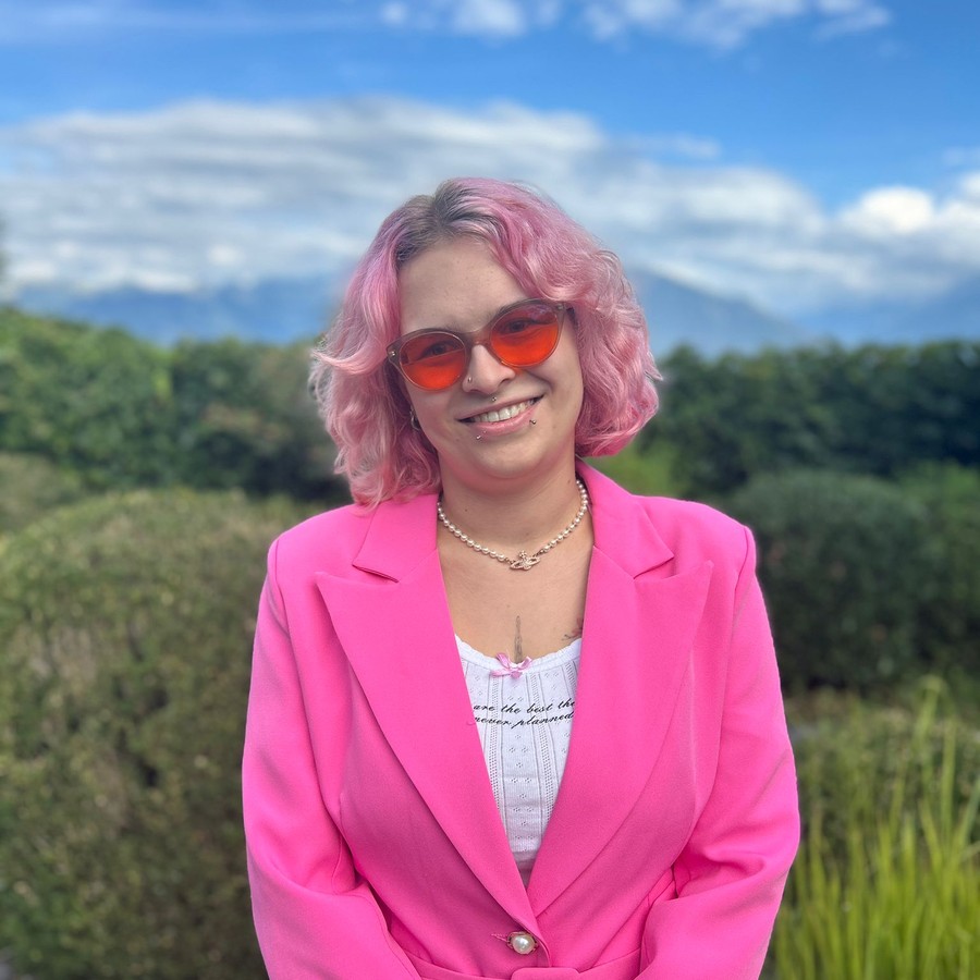 Arwen Graf (sie)